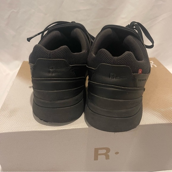 On Running Roger Advantage Size 12 Men’s All Black - Picture 8 of 11
